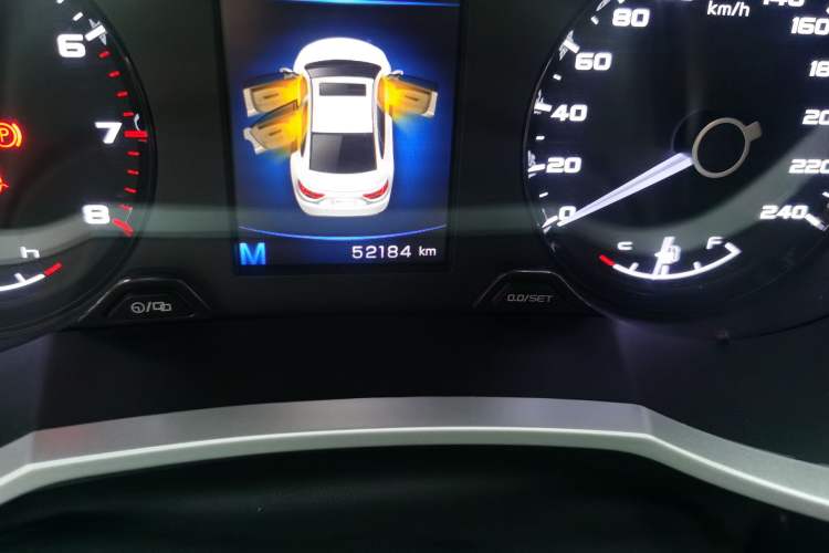 Used Geely Auto Emgrand GL 2018 1.8L Manual Elite Smart Connectivity Version Odometer Close Up