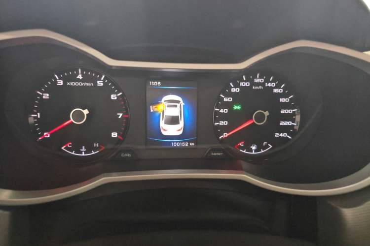 Used Geely Auto Emgrand GL 2018 1.4T DCT Flagship Edition Odometer Close Up