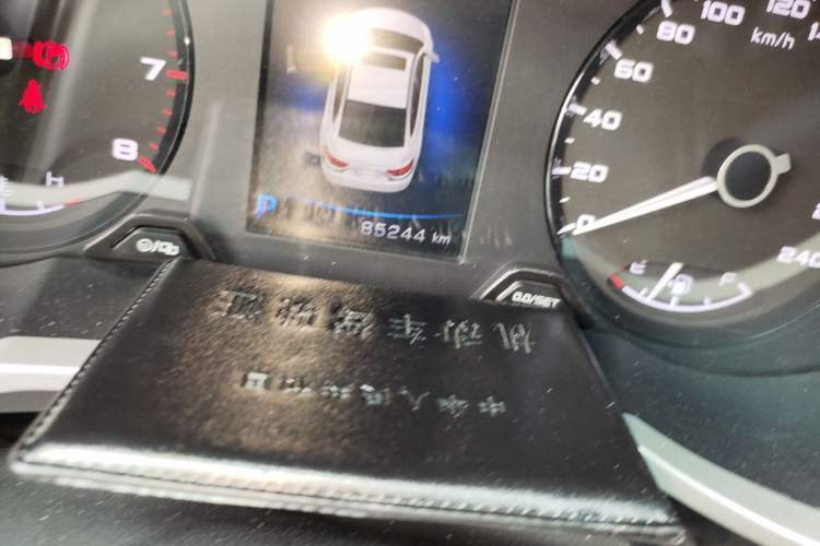 Used Geely Auto Emgrand GL 2018 1.4T DCT Elite Smart Connectivity Version Odometer Close Up