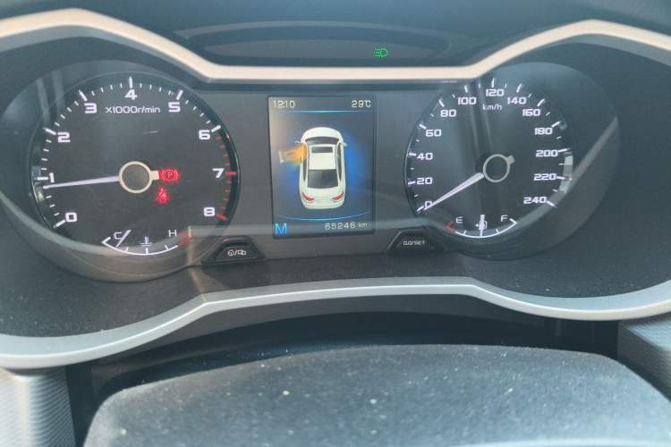 Used Geely Auto Emgrand GL 2018 1.8L Manual Elite Smart Connectivity Version Odometer Close Up