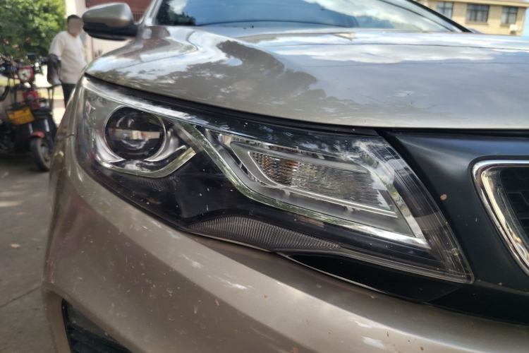 Used Geely Auto Emgrand GL 2018 1.4T DCT Prestige Smart Connectivity Version Right Front Headlight