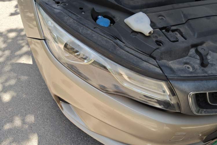 Used Geely Auto Emgrand GL 2018 1.4T Manual Elite Smart Connectivity Version Right Front Headlight