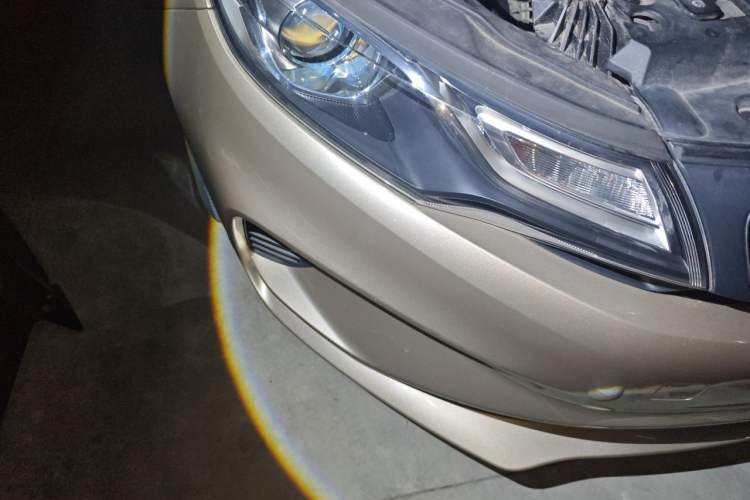 Used Geely Auto Emgrand GL 2018 1.8L DCT Elite Smart Connectivity Version Right Front Headlight