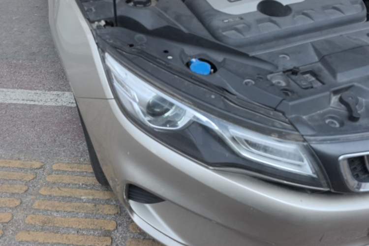 Used Geely Auto Emgrand GL 2018 1.8L Manual Elite Smart Connectivity Version Right Front Headlight