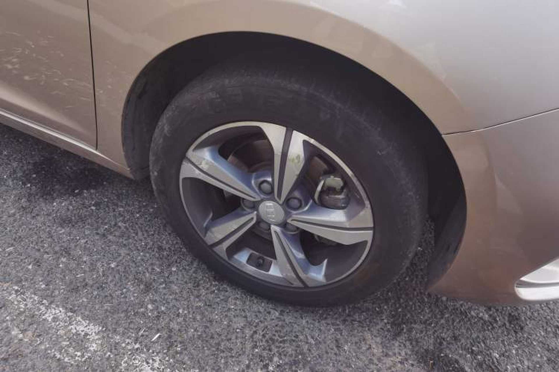 Used Geely Auto Emgrand GL 2018 1.4T DCT Elite Smart Connectivity Version Right Front Wheel Hub