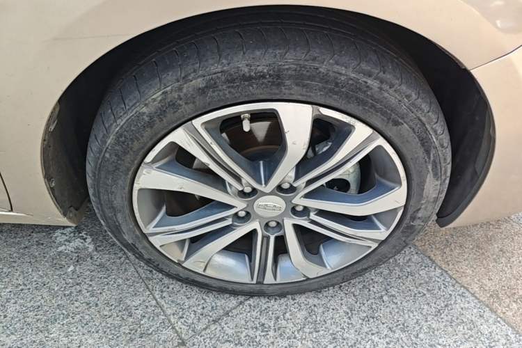 Used Geely Auto Emgrand GL 2018 1.4T DCT Prestige Smart Connectivity Version Right Front Wheel Hub