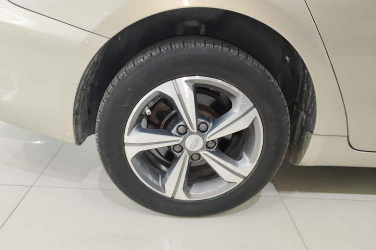 Used Geely Auto Emgrand GL 2018 1.4T Manual Elite Smart Connectivity Version Right Rear Wheel Hub