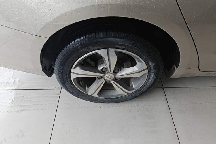 Used Geely Auto Emgrand GL 2018 1.8L DCT Elite Smart Connectivity Version Right Rear Wheel Hub