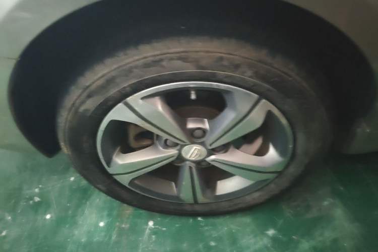 Used Geely Auto Emgrand GL 2018 1.8L DCT Elite Smart Connectivity Version Right Rear Wheel Hub