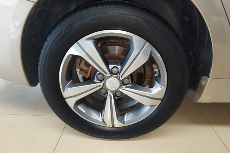 Used Geely Auto Emgrand GL 2018 1.8L Manual Elite Smart Connectivity Version Right Rear Wheel Hub