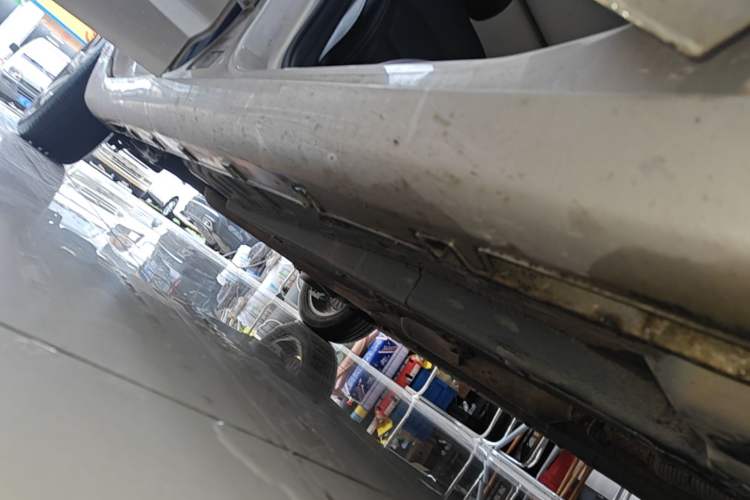 Used Geely Auto Emgrand GL 2018 1.8L DCT Elite Smart Connectivity Version Right Side Sill