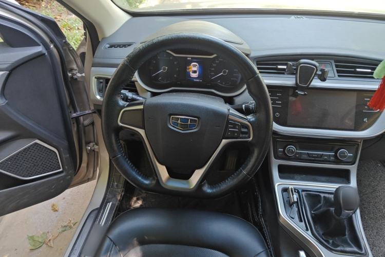 Used Geely Auto Emgrand GL 2018 1.4T Manual Elite Smart Connectivity Version Steering Wheel