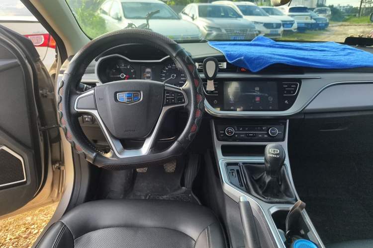 Used Geely Auto Emgrand GL 2018 1.4T Manual Elite Smart Connectivity Version Steering Wheel