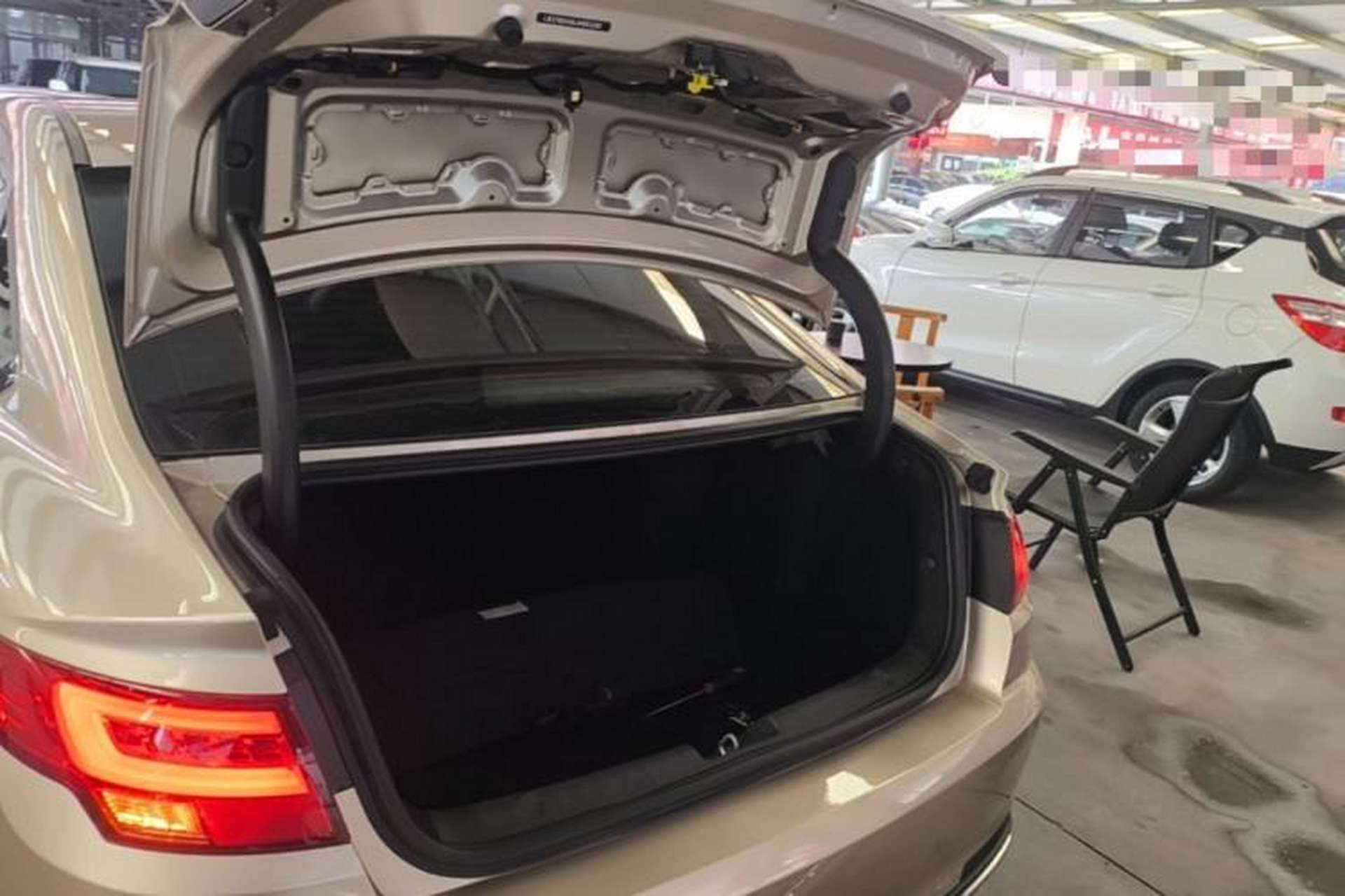 Used Geely Auto Emgrand GL 2018 1.4T Manual Elite Smart Connectivity Version Trunk