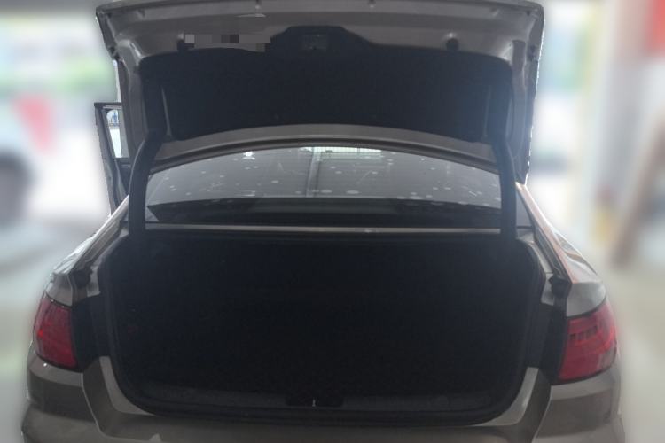Used Geely Auto Emgrand GL 2018 1.8L Manual Elite Smart Connectivity Version Trunk