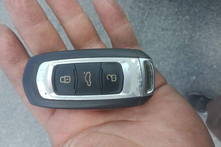 Used Geely Auto Emgrand GL 2018 1.4T DCT Elite Smart Connectivity Version Vehicle Key
