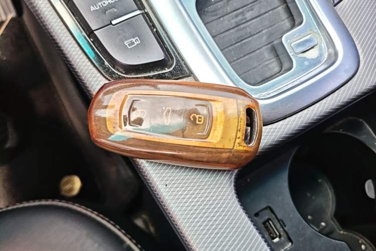 Used Geely Auto Emgrand GL 2018 1.4T DCT Prestige Smart Connectivity Version Vehicle Key