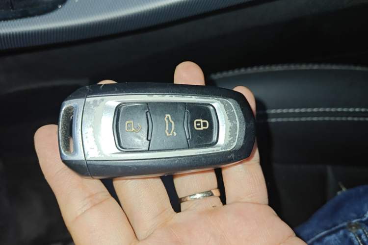 Used Geely Auto Emgrand GL 2018 1.8L DCT Elite Smart Connectivity Version Vehicle Key