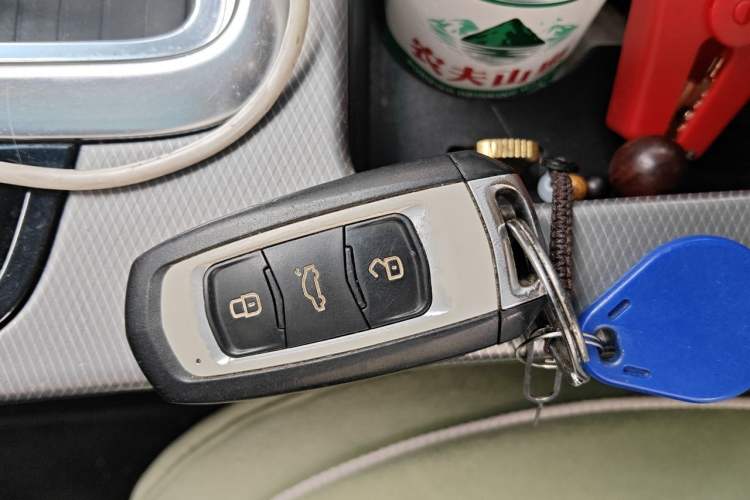 Used Geely Auto Emgrand GL 2018 1.8L DCT Elite Smart Connectivity Version Vehicle Key