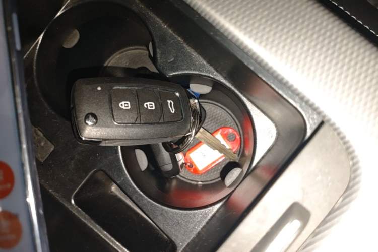 Used Geely Auto Emgrand GL 2018 1.8L DCT Elite Smart Connectivity Version Vehicle Key