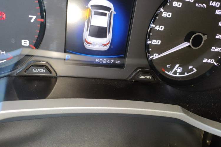 Used Geely Auto Emgrand GL 2019 1.4T CVT Prestige Smart Edition Odometer Close Up