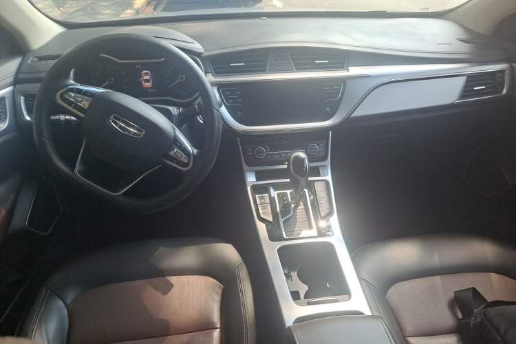 Used Geely Auto Emgrand GL 2019 1.4T CVT Prestige Smart Edition Center Console