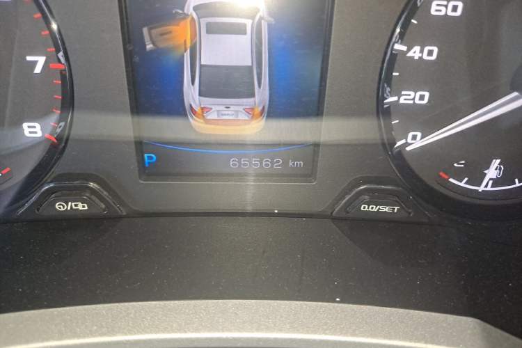 Used Geely Auto Emgrand GL 2019 1.4T CVT Prestige Smart Edition Odometer Close Up