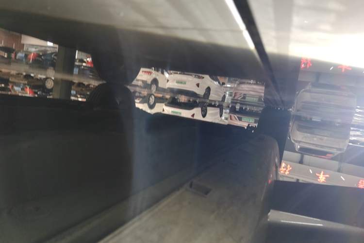 Used Geely Auto Emgrand GL 2019 1.4T CVT Elite Smart Edition Right Side Sill