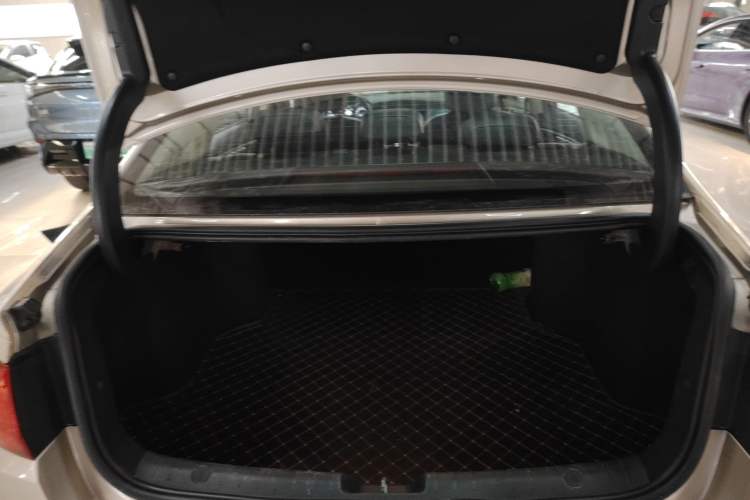Used Geely Auto Emgrand GL 2019 1.4T CVT Elite Smart Edition Trunk