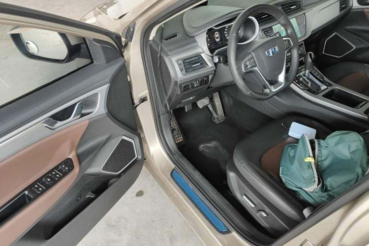 Used Geely Auto Emgrand GL 2019 1.4T CVT Prestige Smart Edition Driver Seat