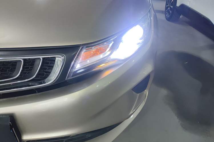 Used Geely Auto Emgrand GL 2019 1.4T CVT Elite Smart Edition Left Front Headlight