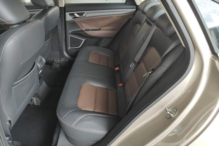 Used Geely Auto Emgrand GL 2019 1.4T CVT Prestige Smart Edition Left Rear Seat