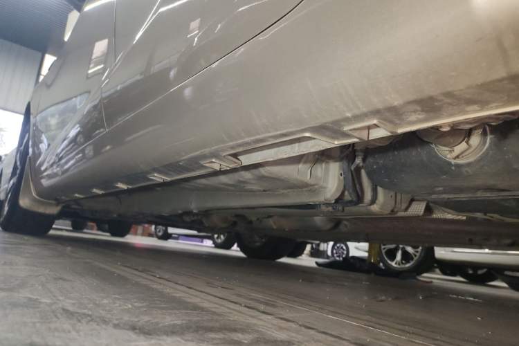 Used Geely Auto Emgrand GL 2019 1.4T CVT Elite Smart Edition Left Side Sill
