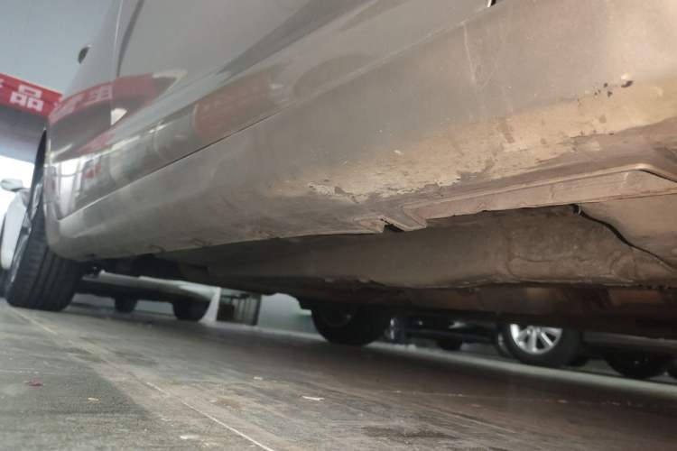 Used Geely Auto Emgrand GL 2019 1.4T CVT Elite Smart Edition Right Side Sill