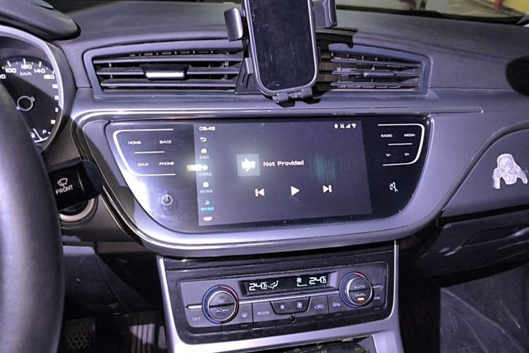 Used Geely Auto Emgrand GL 2019 1.4T Manual Elite Smart Edition Audio And AC Panel