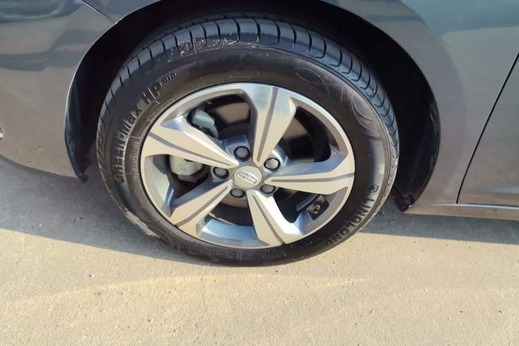 Used Geely Auto Emgrand GL 2019 1.4T CVT Elite Smart Edition Exterior 2