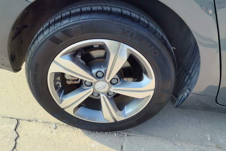 Used Geely Auto Emgrand GL 2019 1.4T CVT Elite Smart Edition Exterior 3