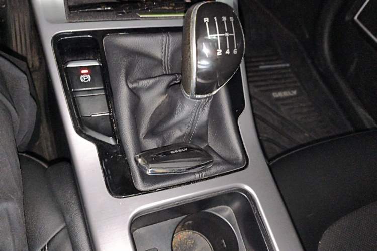 Used Geely Auto Emgrand GL 2019 1.4T Manual Elite Smart Edition Gear Lever