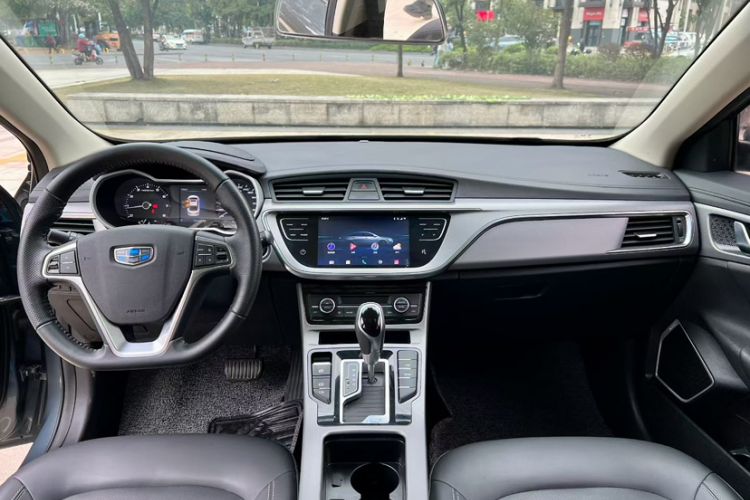 Used Geely Auto Emgrand GL 2019 1.4T CVT Elite Smart Edition Interior 2