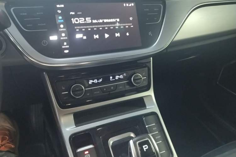 Used Geely Auto Emgrand GL 2019 1.5T DCT Prestige Smart Edition Audio And AC Panel