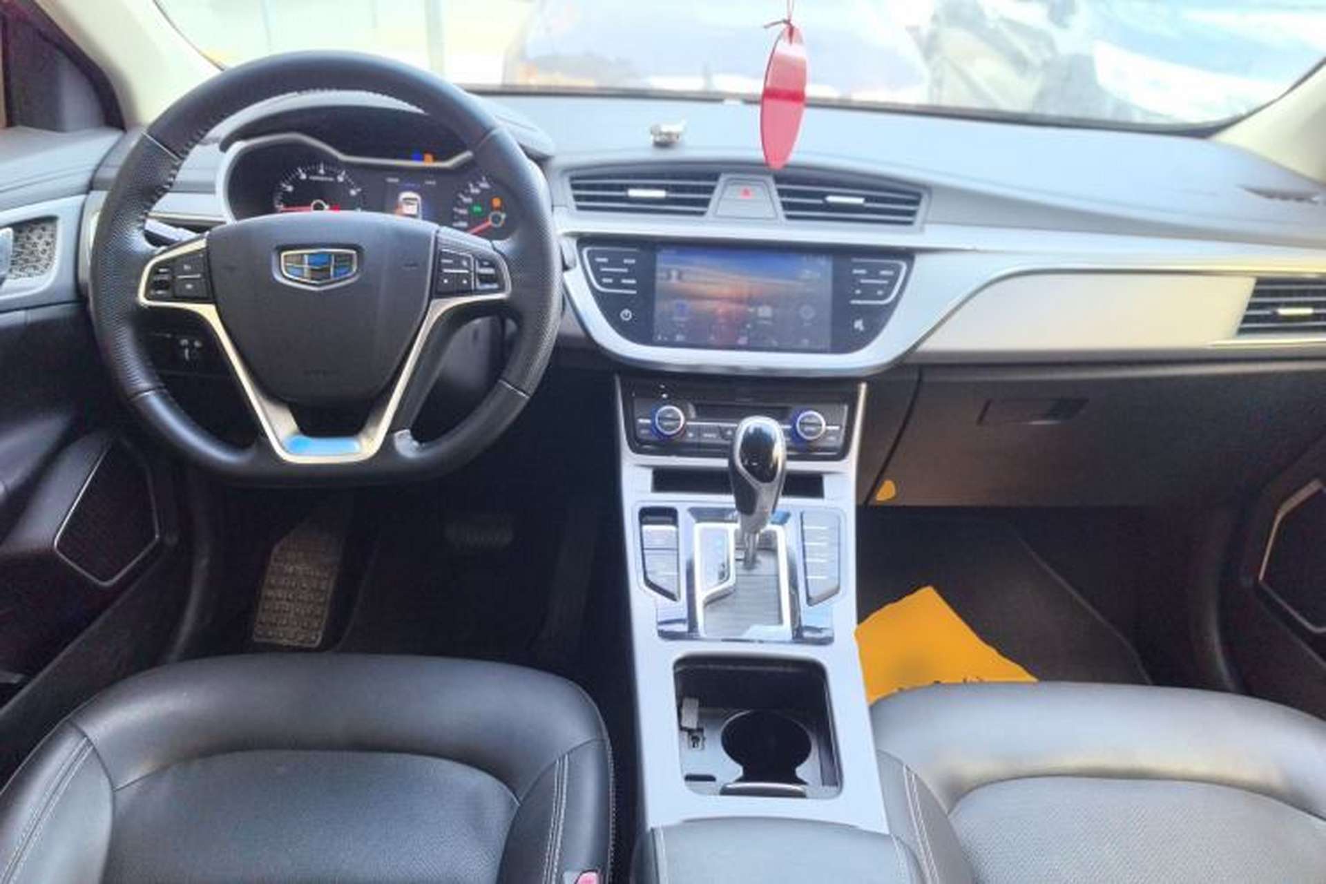 Used Geely Auto Emgrand GL 2019 1.4T CVT Elite Smart Edition Center Console