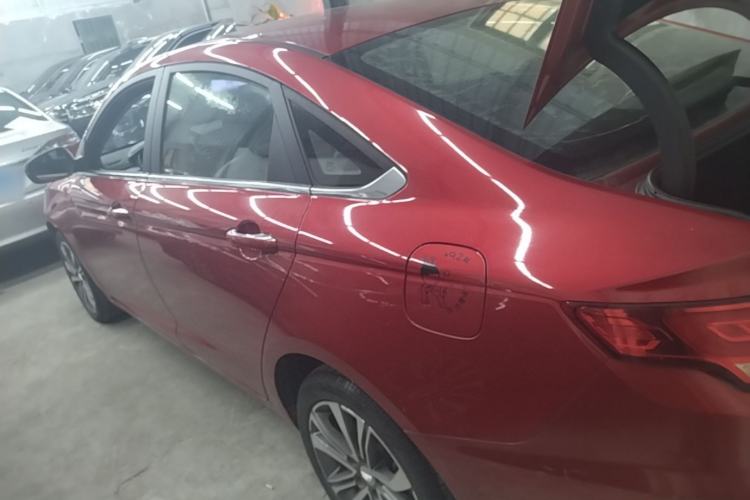 Used Geely Auto Emgrand GL 2019 1.5T DCT Prestige Smart Edition Exterior 2