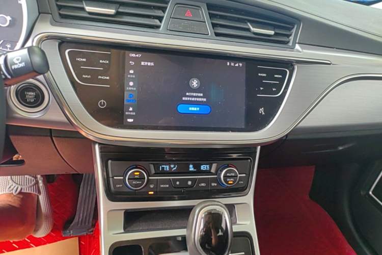 Used Geely Auto Emgrand GL 2019 1.4T CVT Elite Smart Edition Audio And AC Panel