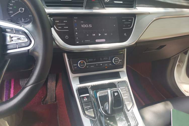 Used Geely Auto Emgrand GL 2019 1.5T DCT Elite Smart Edition Audio And AC Panel