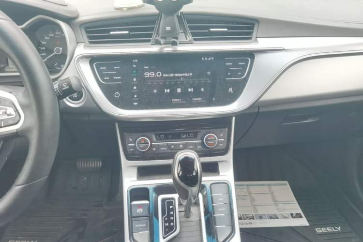 Used Geely Auto Emgrand GL 2019 1.4T CVT Prestige Smart Edition Audio And AC Panel
