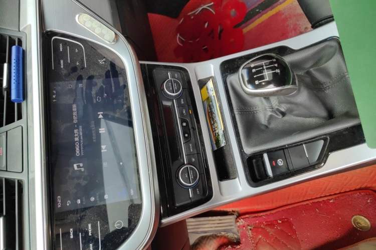 Used Geely Auto Emgrand GL 2019 1.4T Manual Elite Smart Edition Audio And AC Panel