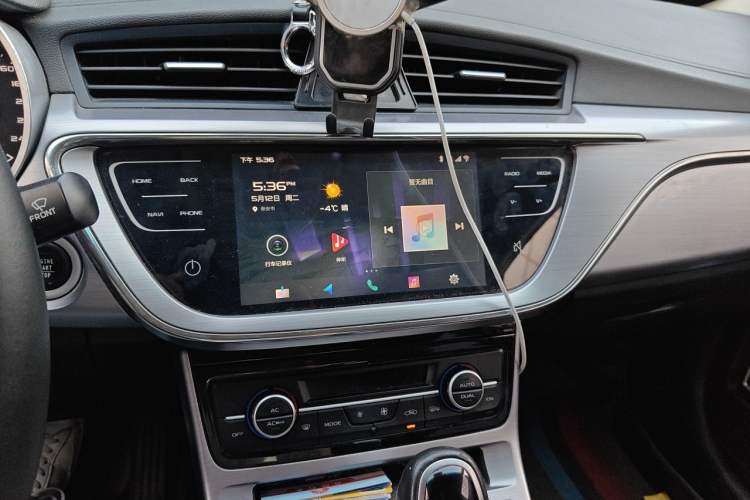 Used Geely Auto Emgrand GL 2019 1.4T CVT Elite Smart Edition Audio And AC Panel