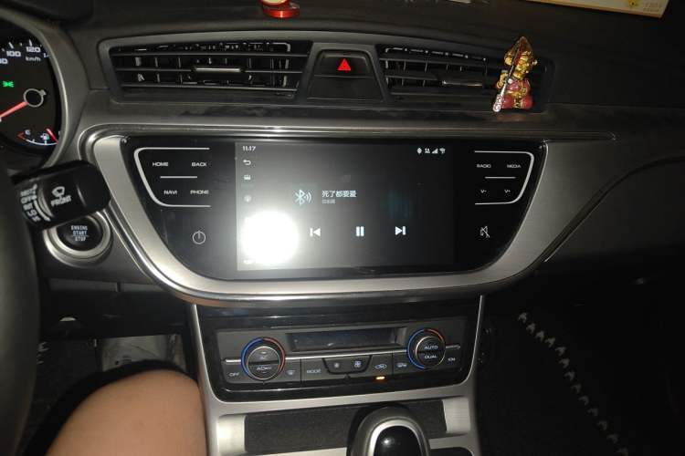Used Geely Auto Emgrand GL 2019 1.4T CVT Elite Smart Edition Audio And AC Panel