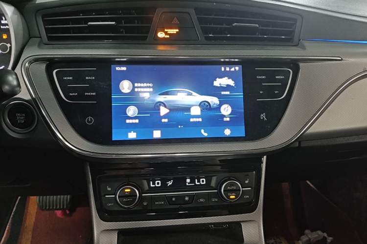 Used Geely Auto Emgrand GL 2019 1.5T DCT Prestige Smart Edition Audio And AC Panel