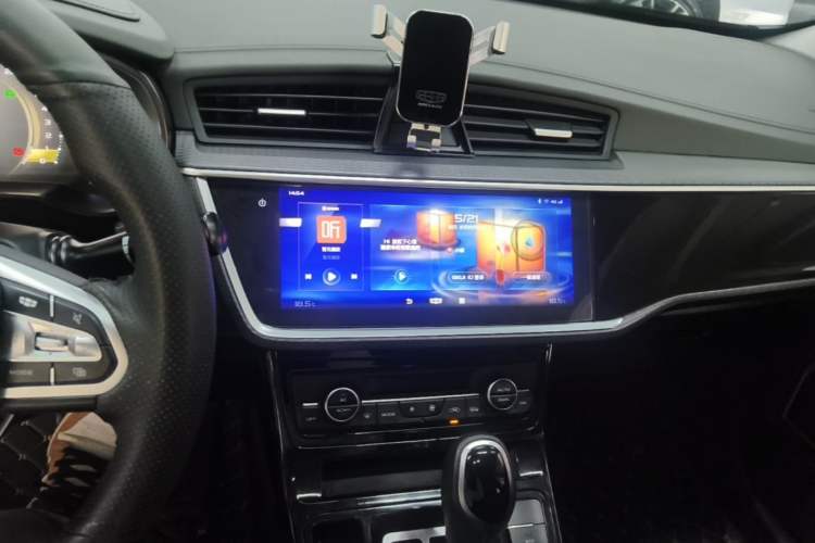 Used Geely Auto Emgrand GL 2019 1.4T CVT Elite Smart Edition Audio And AC Panel